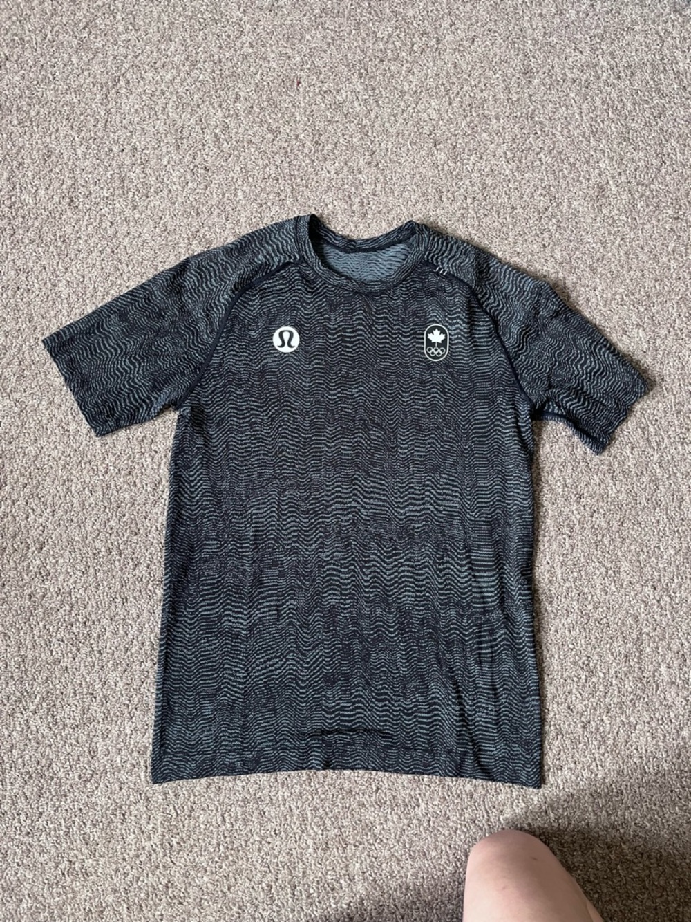 Lululemon Team Canada Olympics Metal Vent Tee